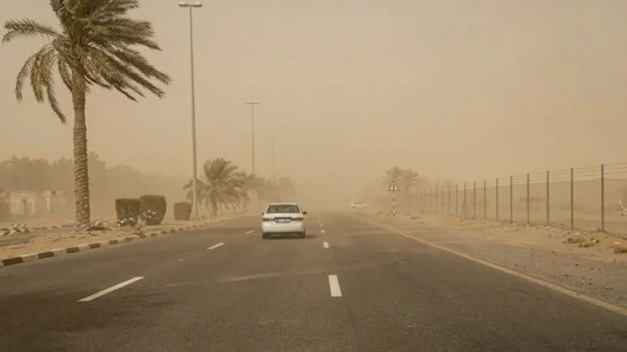 الأرصاد تحذر من أمطار رعدية وبرق مع تقلبات جوية تضرب البلاد اليوم